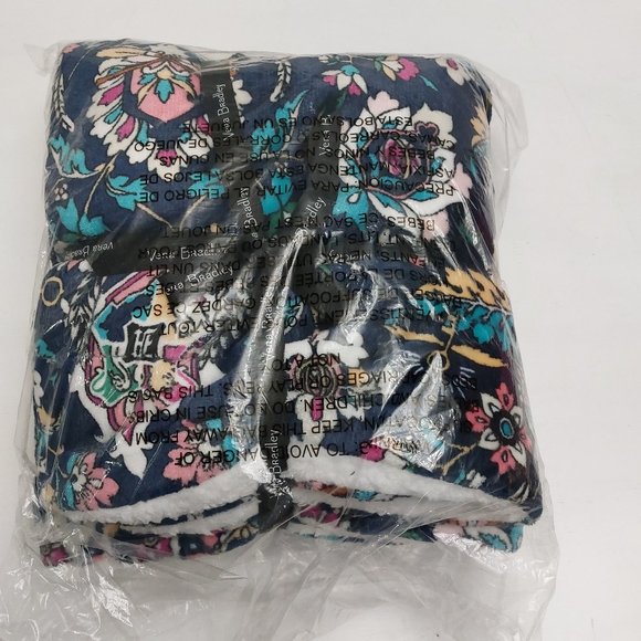 Vera Bradley Bedding Nwt Vera Bradley Harry Potter Home To Hogwarts